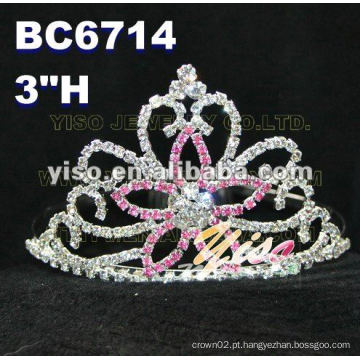 Tiara de strass